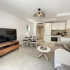 superbe-appartement-au-coeur-du-cap-dantibes.fr-provencehotel.com/